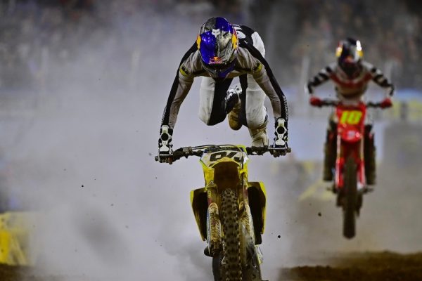 Video: Ken Roczen crash – injured