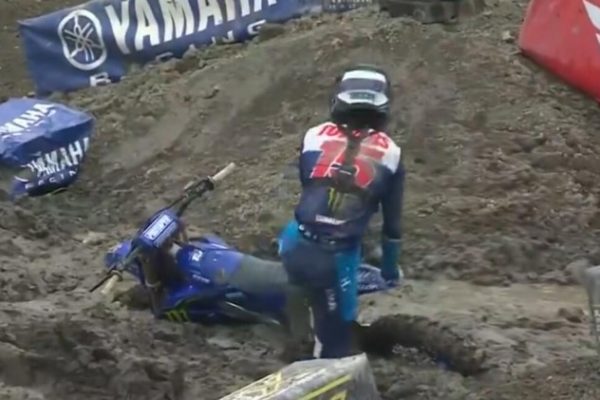 Video: Gavin Towers stuck in the mud!