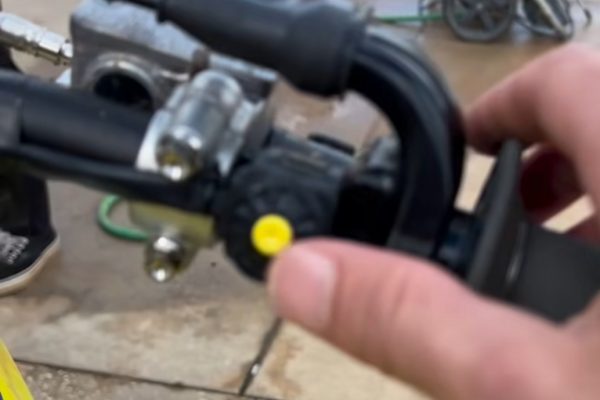 Roczen not using electric start – yet!
