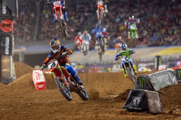Opportunity knocks as Jett faces toughest injury yet