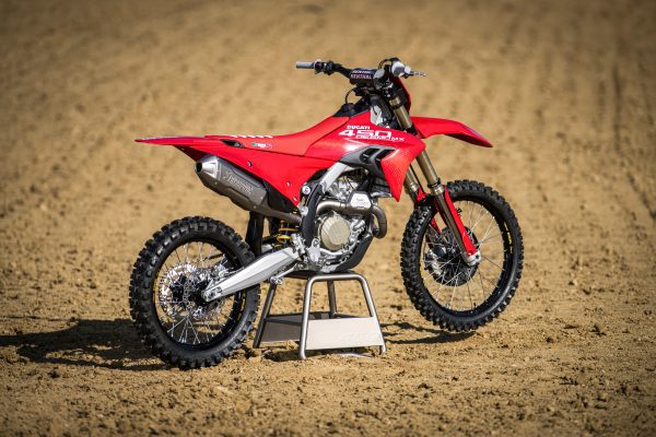 Confirmed: The Desmo450 MX arrives in European dealerships