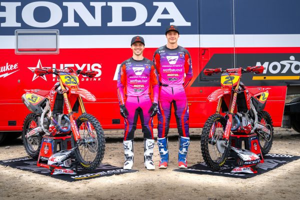Gallery: SR Motoblouz Honda get ready for beach racing