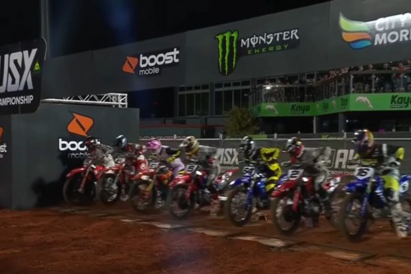 Video: Australian Supercross RD1 SX1 main event